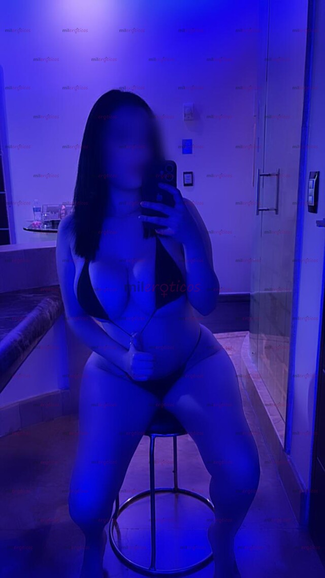 FOTOS DE NICOL CHICA SENSUAL CON UN CUERPO ARDIENTE