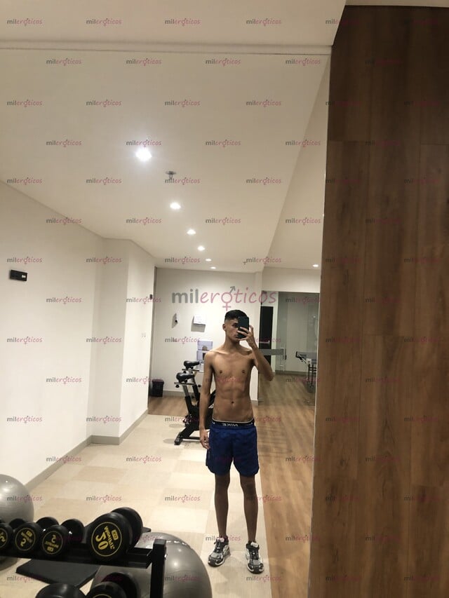 FOTOS DE JOVEN ATRACTIVO, DISCRETO Y LISTO PARA UNA EXPERIENCIA INOLVIDABLE