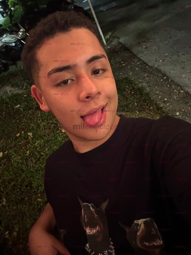 FOTOS DE CHICO DE 20 AÑOS, TROZO, VERSÁTIL DE MEDELLÍN