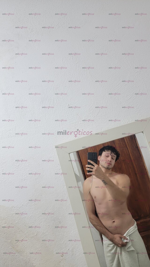FOTOS DE CHICO EXTRANJERO, CALIENTE Y MORBOSO LISTO PARA CUMPLIR TUS FANTASÍAS