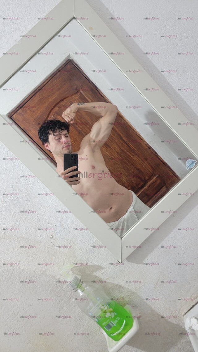 FOTOS DE CHICO EXTRANJERO, CALIENTE Y MORBOSO LISTO PARA CUMPLIR TUS FANTASÍAS
