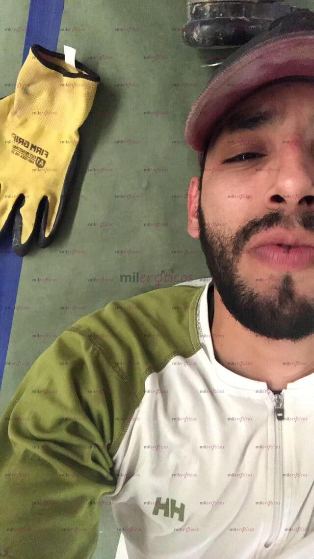 FOTOS DE FLACO 100%SINALOENSE MIDO1.81, TATUADO, BARBONCITO