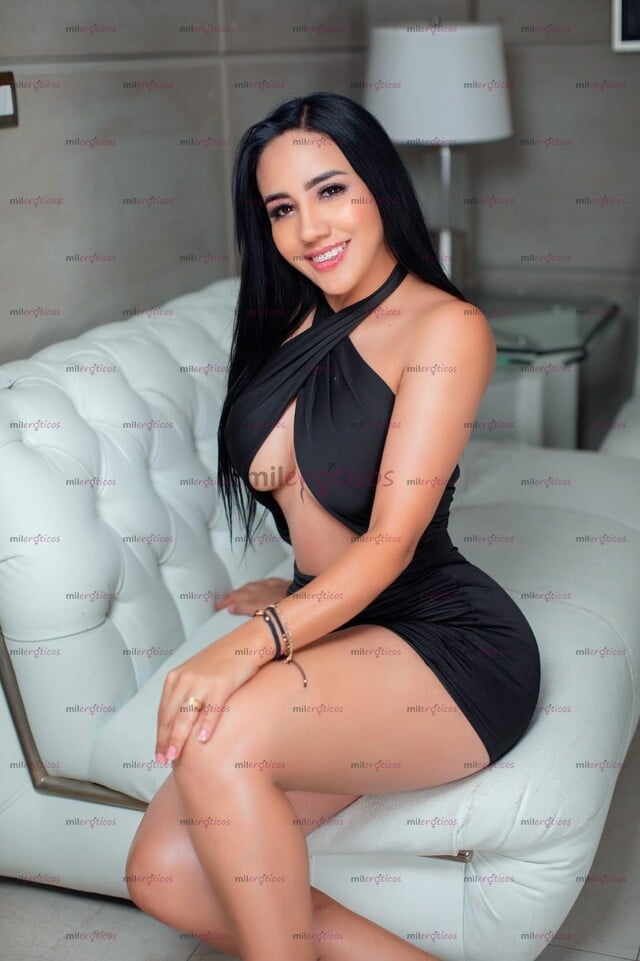 FOTOS DE CHICA ESCORT CON BUSTO GRANDE PARA QUE SE LO TOQUEN SENSUALMENTE