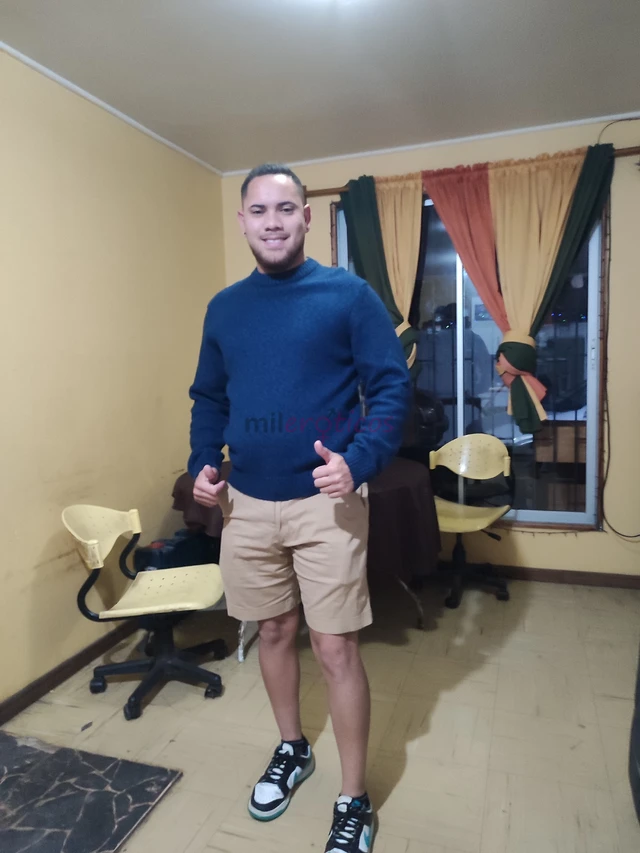 Hola amor te ofresco mi servicio agradable sin apuros y con mucho carino no cuento con lugar voy adomisilio hotel atiendo a parejas hago trios la pasa...