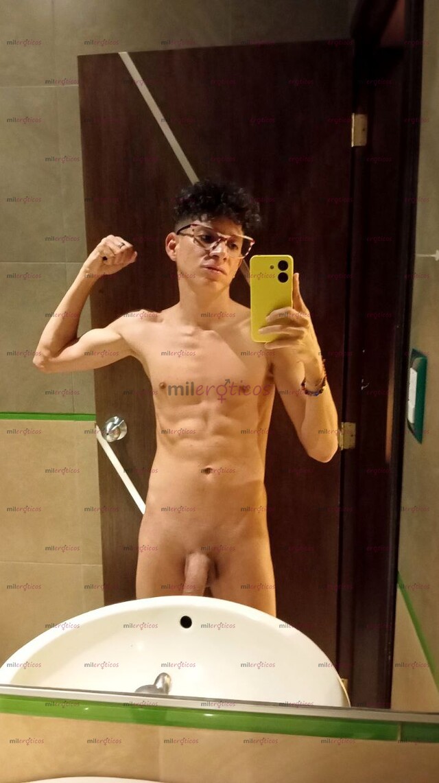 FOTOS DE CHAPINERO AQUÍ FLACO VERGA DURA Y CUMPLIDORA
