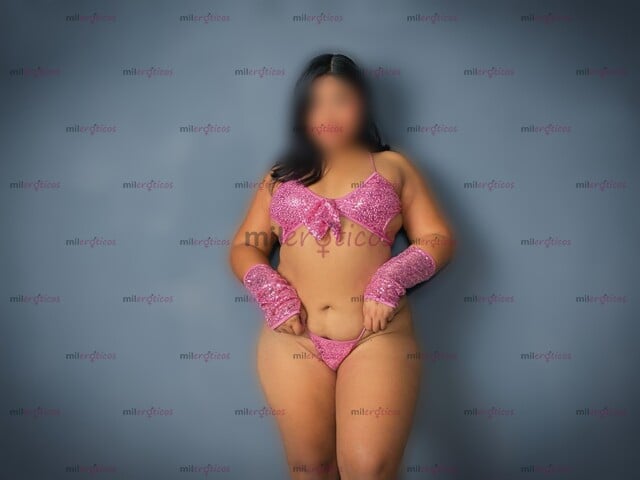 FOTOS DE MASAJISTA PROFESIONAL, COMPLACIENTE A TUS NECESIDADES.