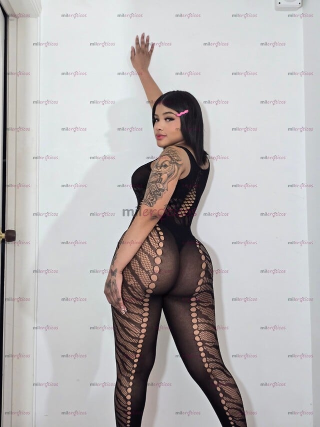 FOTOS DE LINDA MORENA DE 19 AÑITOS DISPUESTA A COMPLACERTE