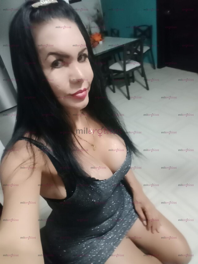 FOTOS DE HERMOSA MUJER TRANS CON CUERPO DE ENSUEÑO Y RICO CARAMELO DOTADO