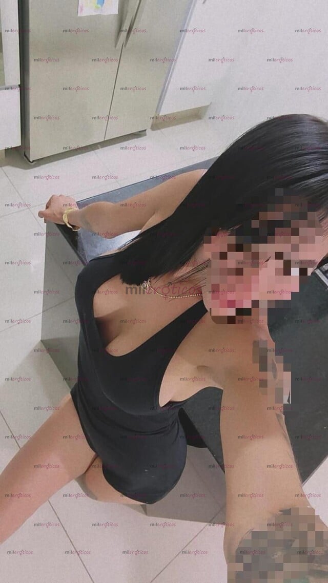 FOTOS DE FLAQUITA JOVENCITA, PETIT, SÚPER APRETADITA, JUGOSA 19 AÑOS