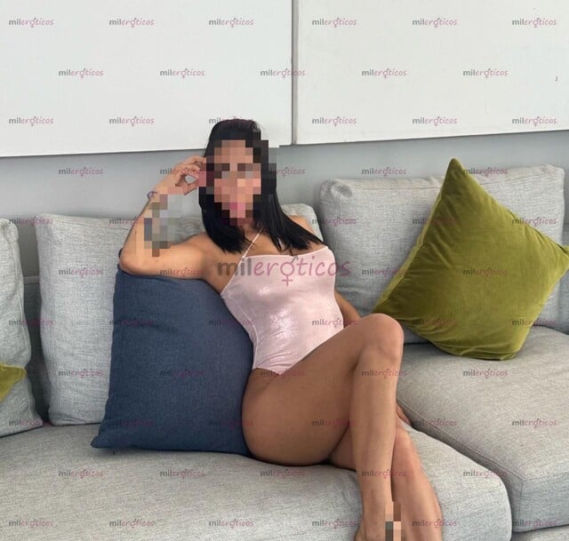 FOTOS DE FLAQUITA JOVENCITA, PETIT, SÚPER APRETADITA, JUGOSA 19 AÑOS