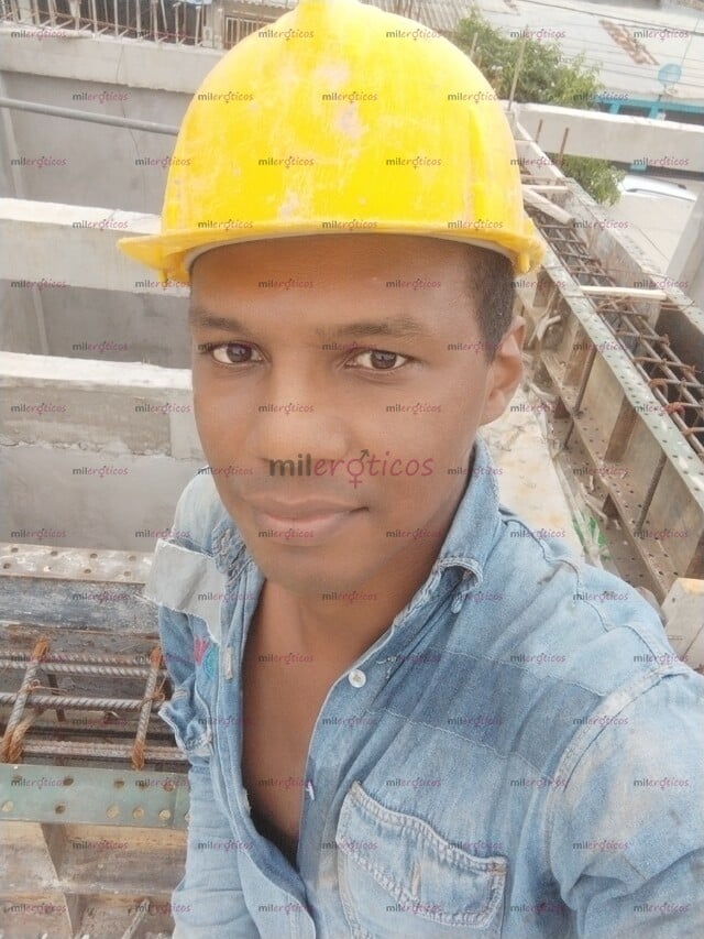 FOTOS DE SINGLE HETERO NEGRO JOVEN BUSCO MUJERES O PAREJAS