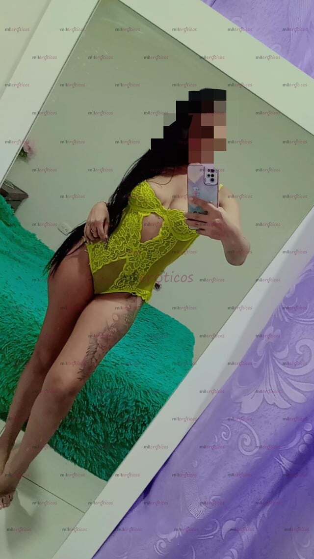 FOTOS DE CATA MORENA LINDA DE LARGA CABELLERA E INCREÍBLE SERVICIO