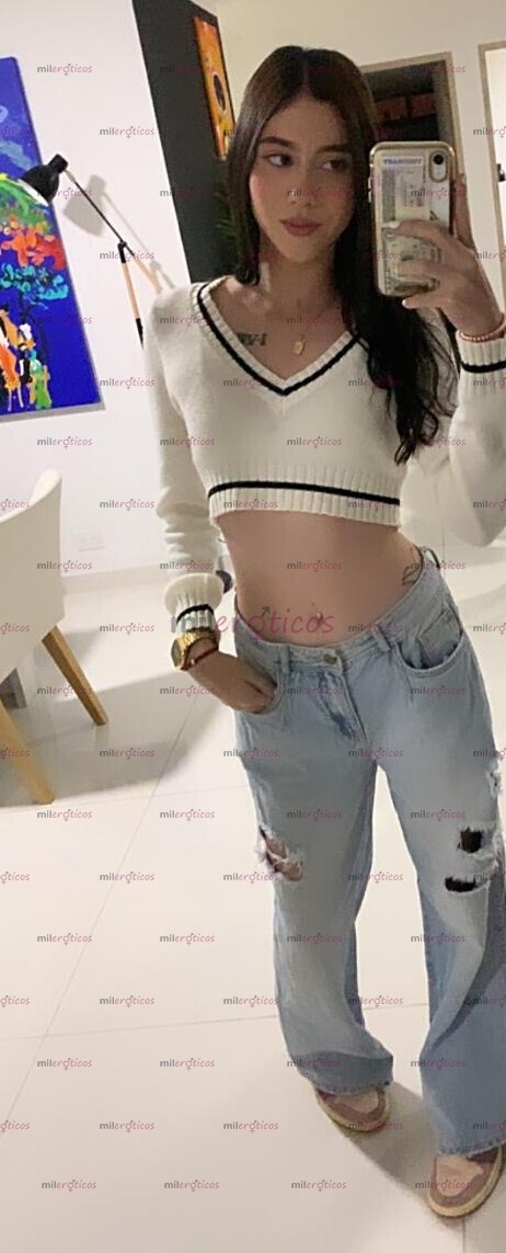 FOTOS DE LINDA COLOMBIANA DE 19 AÑOS CUERPO NATURAL