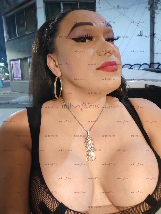 FOTOS DE LAURA CALIENTE FIESTERA Y NALGONA CON GANAS DE COMERME TODO DE TI