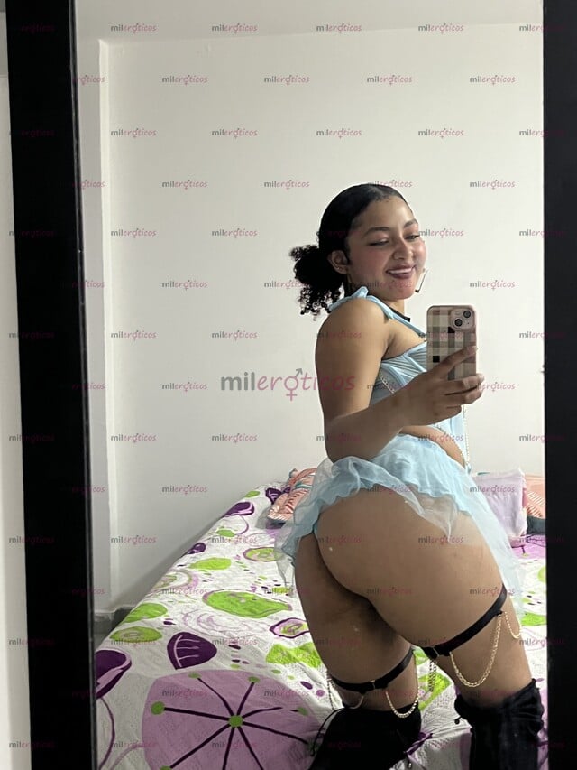 FOTOS DE CARAMELITO DULCESITO CON MUCHA LECHITA Y DELICIOSA EN LA CAMA