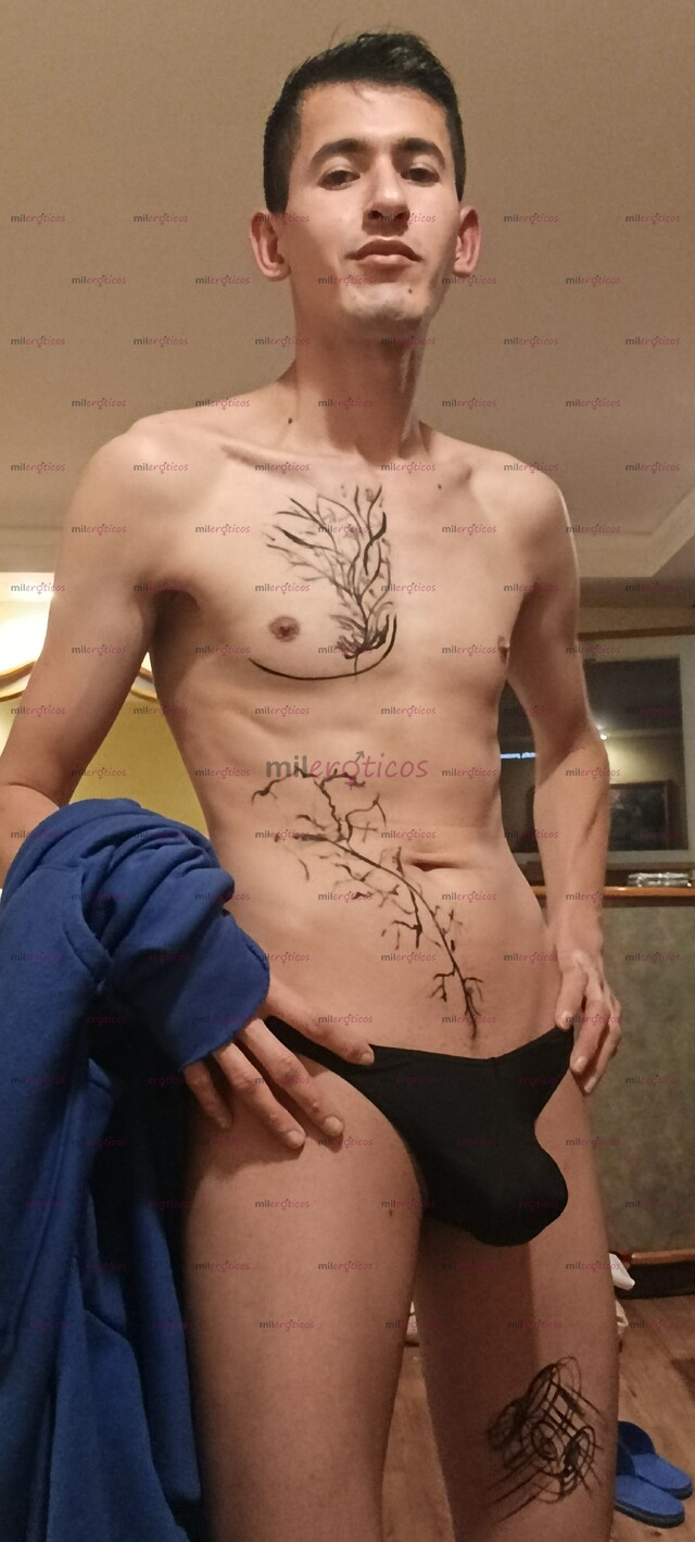 FOTOS DE TWINK MACHITO NALGUITA RICA COMPLACIENTE SUMISO Y OBEDIENTE CON PAPI