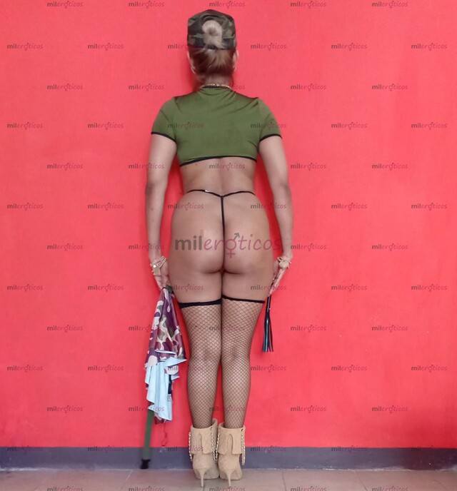 FOTOS DE SARGENTO CLEOPATRA AQUÍ SE OBEDECE SIN CUESTIONAR.