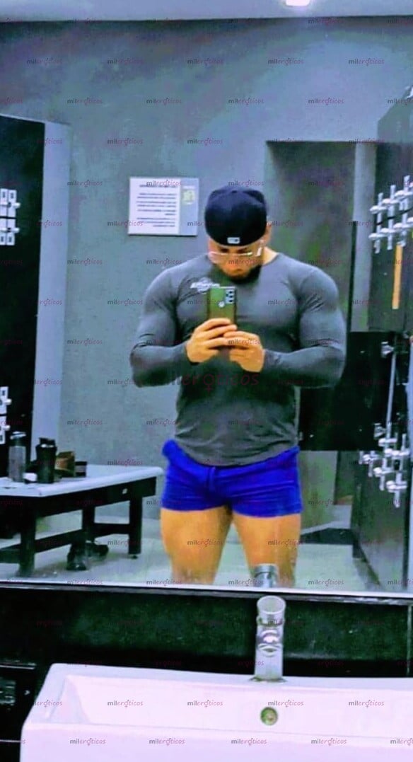 FOTOS DE MACHO LECHERO DOTADO, DE 20 CENTÍMETROS UNA EXPERIENCIA FASCINANTE Y ÚNICA