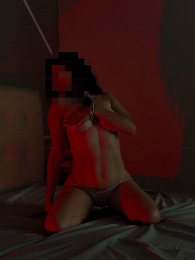 FOTOS DE GISEL FLAQUITA DELICIOSA BAJITA ESBELTA SENOS PEQUEÑOS Y COLA PARADITA