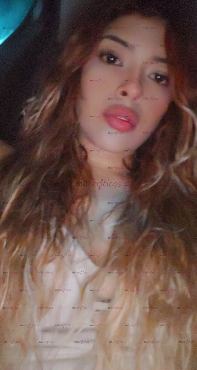 FOTOS DE HOLA SOY CRISTINA TENGO 18 AÑOS SOY UNA CHICA ATREVIDA CACHONDA ME ENCANTA COJER