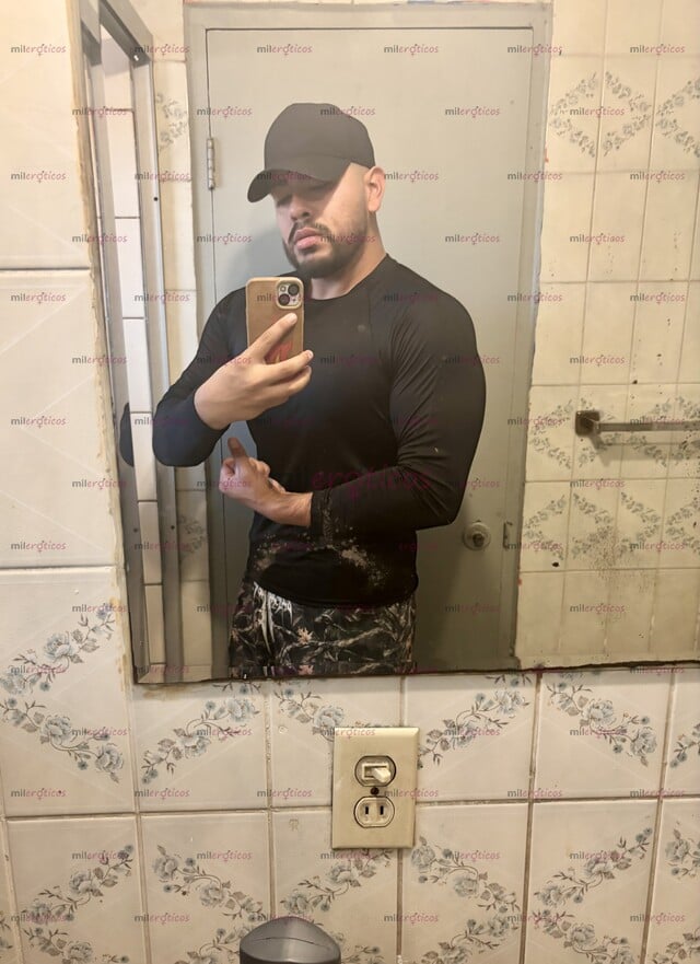 FOTOS DE CHICO CHUBBY DE GYM COMPLACIENTE Y MASAJISTA 6867362309
