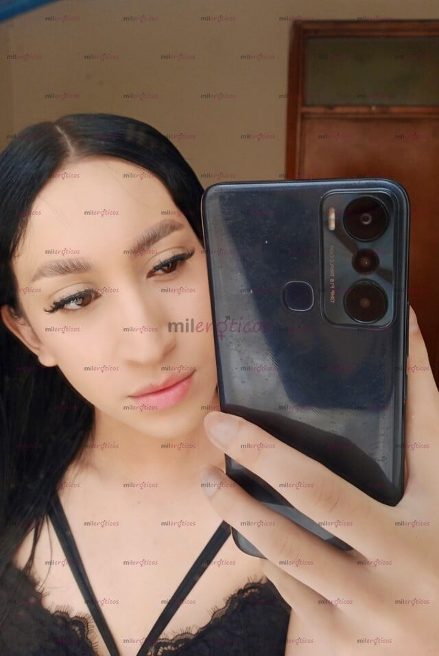 FOTOS DE ANALÍA TRANS FEMENINA Y CALIENTE, CULO Y VERGA RICA