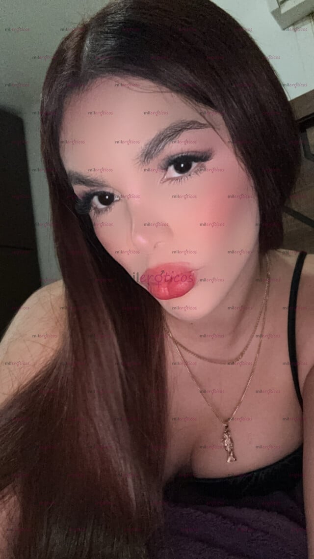 FOTOS DE KAREN, A DIVINE WOMAN WITH A DELICIOUS PENIS THAT YOU CAN ENJOY. NO PHOTOSHOP