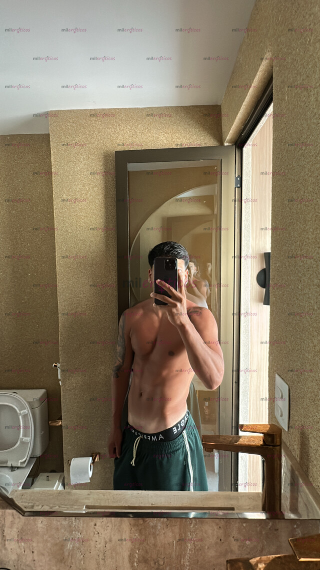 FOTOS DE HOLA SOY LATINO SÚPER CALIENTE Y MORBOSO CON VERGA DE 23CM