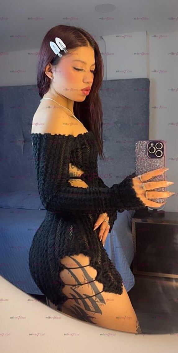 FOTOS DE TATUAJES, ACTITUD Y UNA COLITA QUE ENAMORA