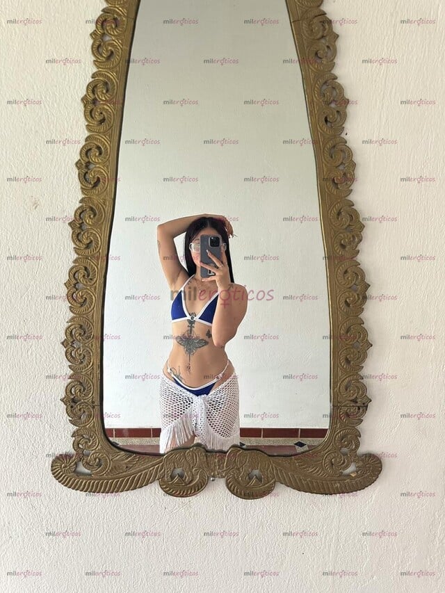 FOTOS DE TATUAJES, ACTITUD Y UNA COLITA QUE ENAMORA