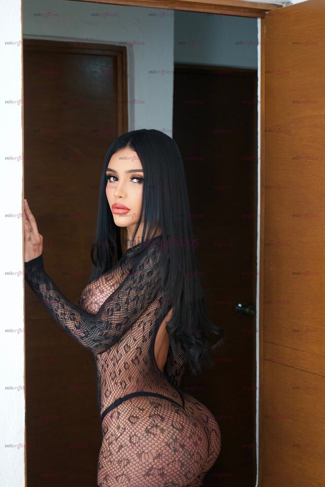 FOTOS DE EXQUISITA BEBITA TRANS DE TAN SOLO 20 AÑOS CON UNAS RICAS TETAS