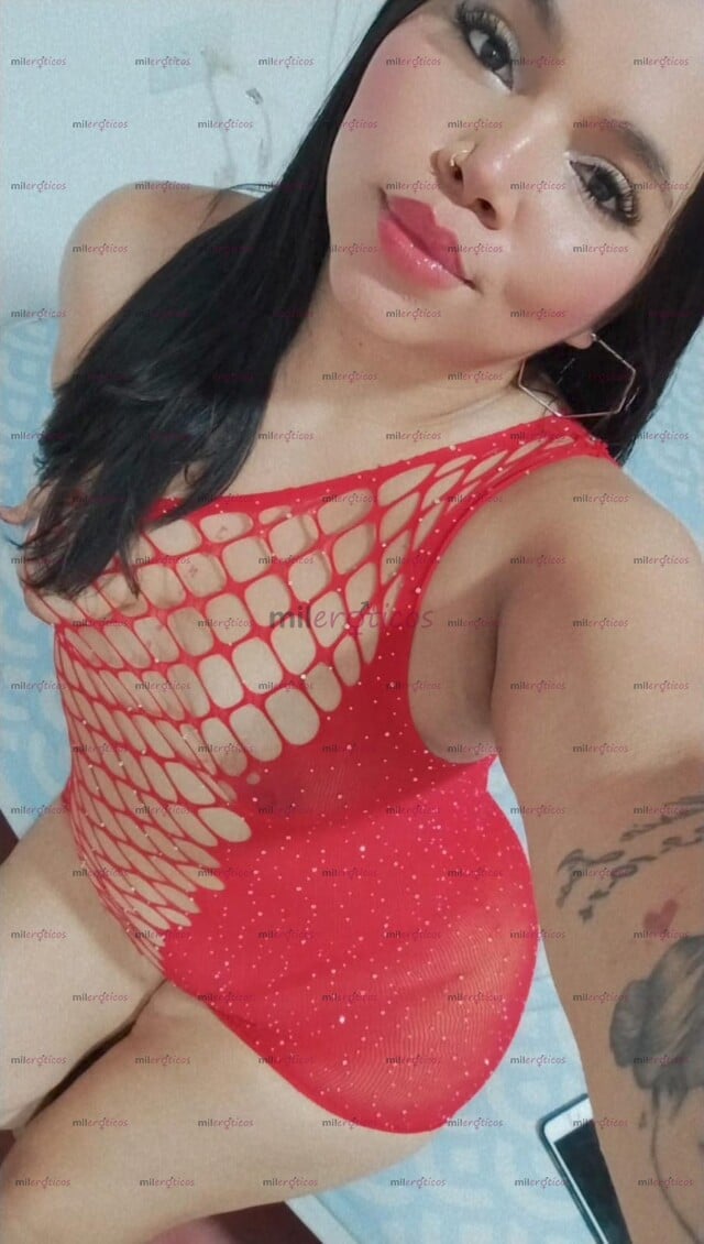 FOTOS DE RICA GORDITA BLANQUITA CON CULO DE INFARTO, DISFRUTA DEL MÁS DELICIOSO ORAL