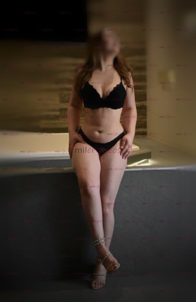 FOTOS DE FERNANDA DE 18 AÑOS, GUAPA SONORENSE DE MENTE ABIERTA Y PROFESIONAL