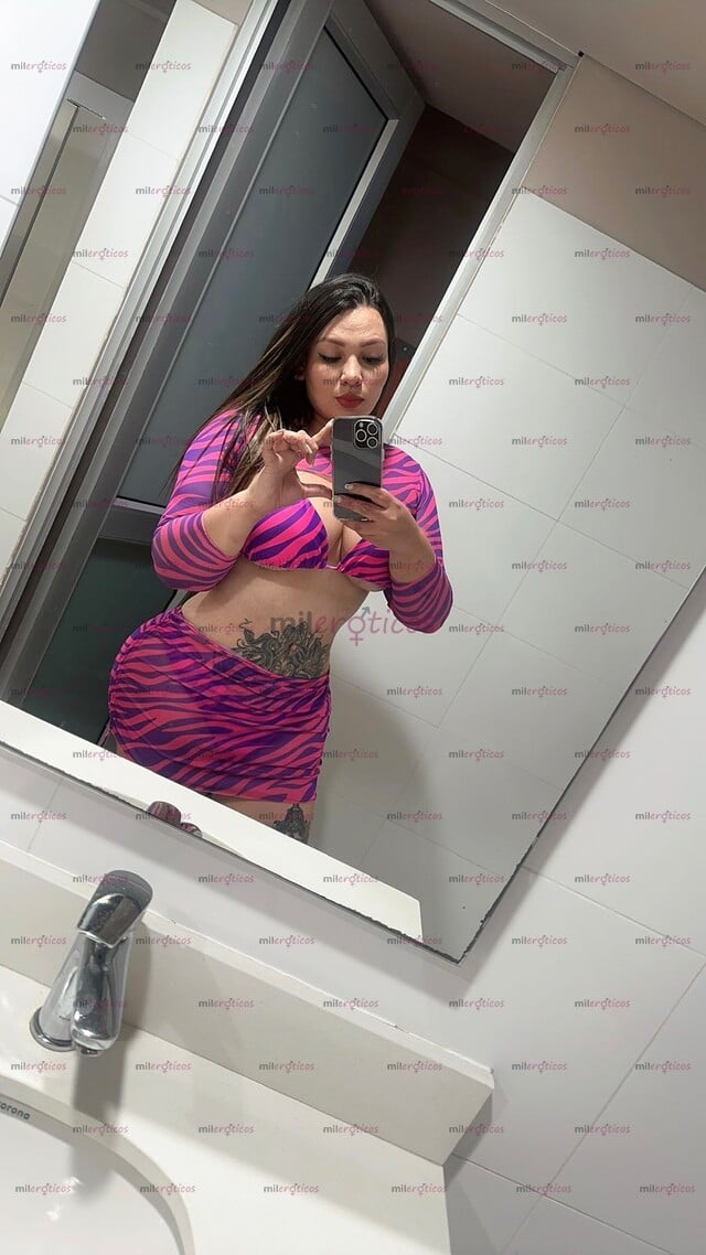 FOTOS DE ALEXA CULONA RICA CALIENTE Y DEMASIADO ARRECHA CON GANAS DE BUENOS AMANTES