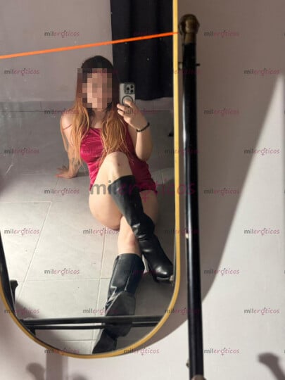 FOTOS DE TEZ BLANCA, CINTURA MARCADA, MIRADA INTENSA Y GANAS DE PROVOCARTE