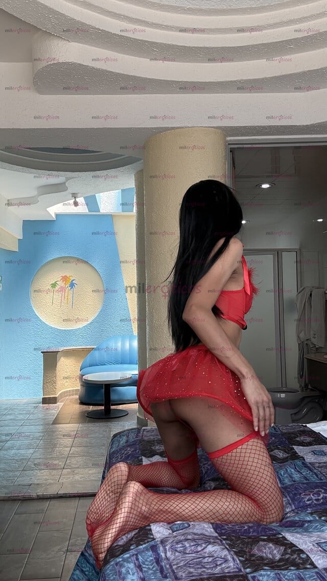 FOTOS DE NENITA APRETADITA, SUMISA Y CALIENTE, LISTA PARA FOLLAR Y HACERTE VENIR