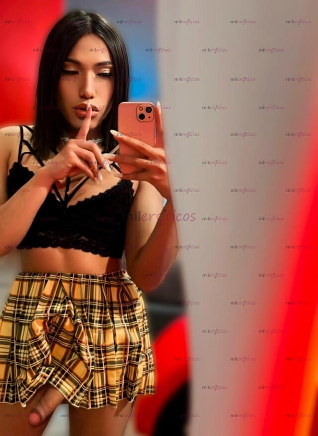 FOTOS DE SKINYY DOLL LUXURY LISTO PARA SACARNOS LECHE ?
