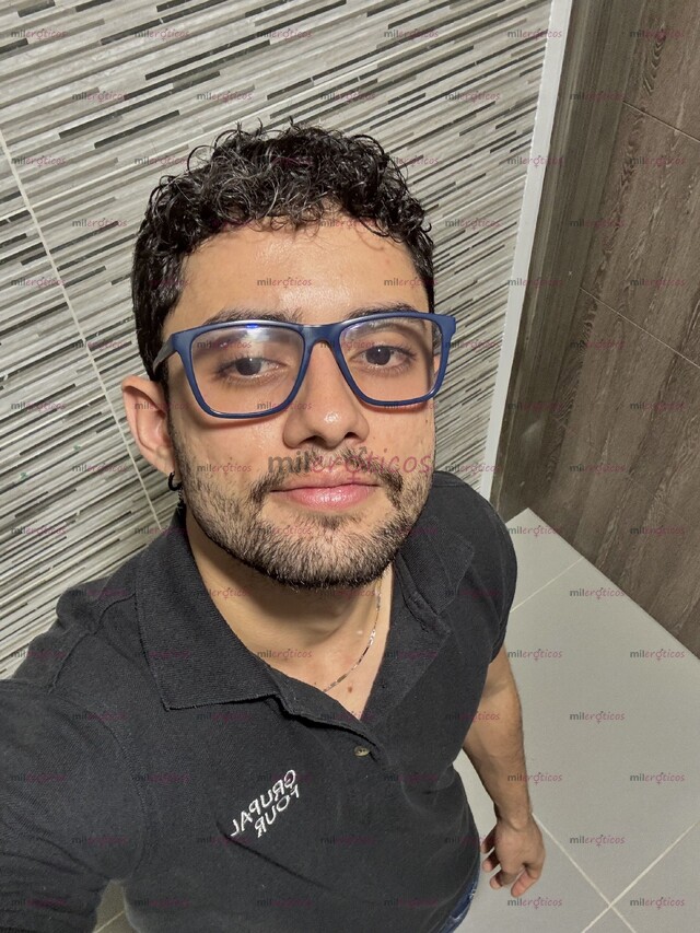 FOTOS DE JOVEN ATLÉTICO, COQUETO Y DISCRETO PARA TI.