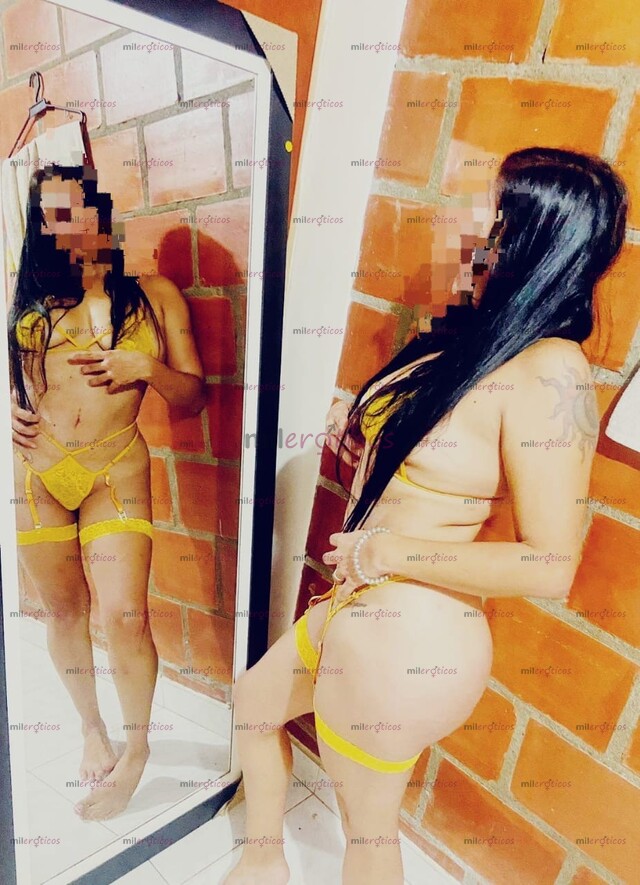 FOTOS DE DANNA PELINEGRA HERMOSA CON UNOS GRANDES SENOS NATURALES TALLA 38