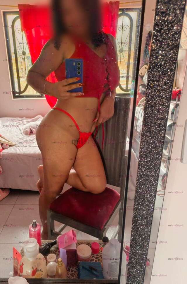 FOTOS DE PURA COSTA ARDIENTE. Y DELICIOSA CON CHUPADERA