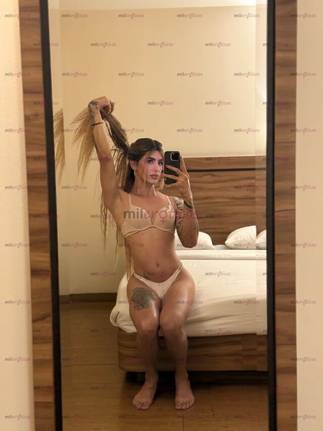FOTOS DE HERMOSO CUERPO NATURAL COLOMBIANA CON UNA POLLA DE 20 CM