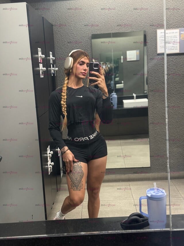 FOTOS DE HERMOSO CUERPO NATURAL COLOMBIANA CON UNA POLLA DE 20 CM