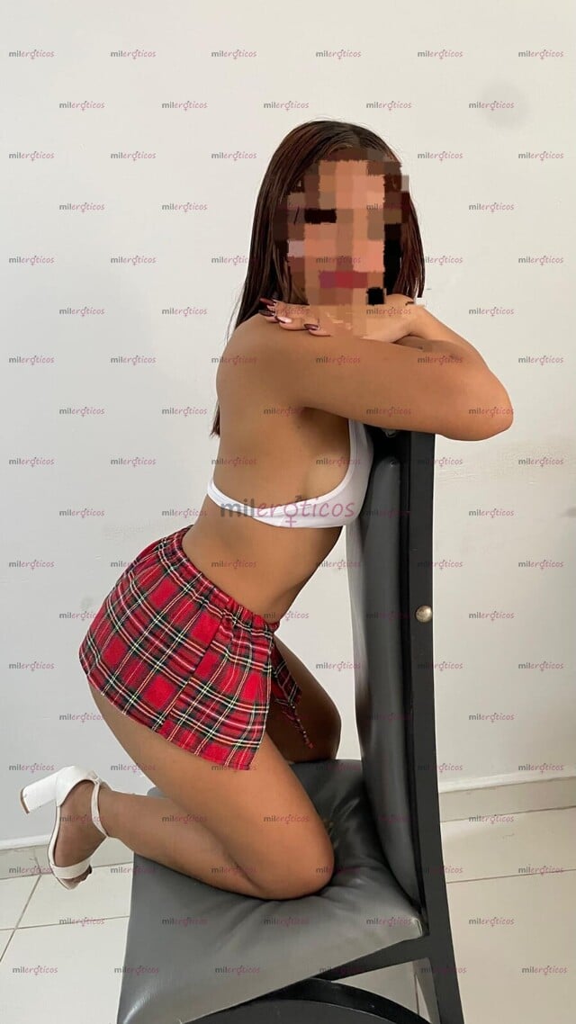 FOTOS DE MI AMOR SOY SOFI UNA MORENA DE 18 AÑOS SIN EXPERIENCIA PERO CON GANAS DE APRENDE