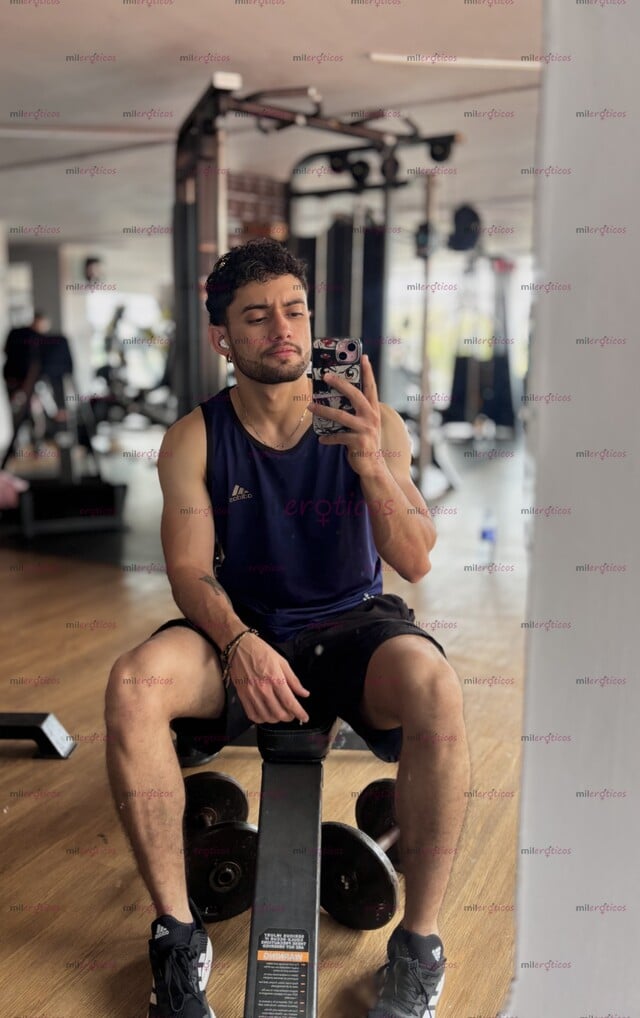 FOTOS DE JOVEN ATLÉTICO, COQUETO Y DISCRETO PARA TI.
