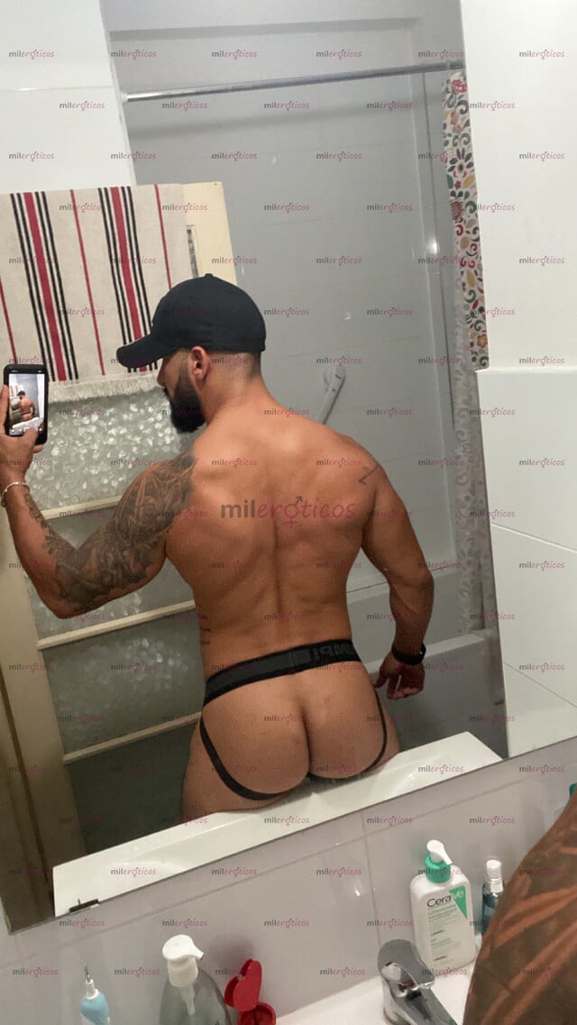 FOTOS DE INTELIGENTE, MORBOSO, CABALLERO, DOTADO, TATUADO