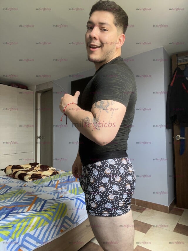 FOTOS DE LLEGO TU PASIVO COMPLACIENTE Y PIERNON SUMISO