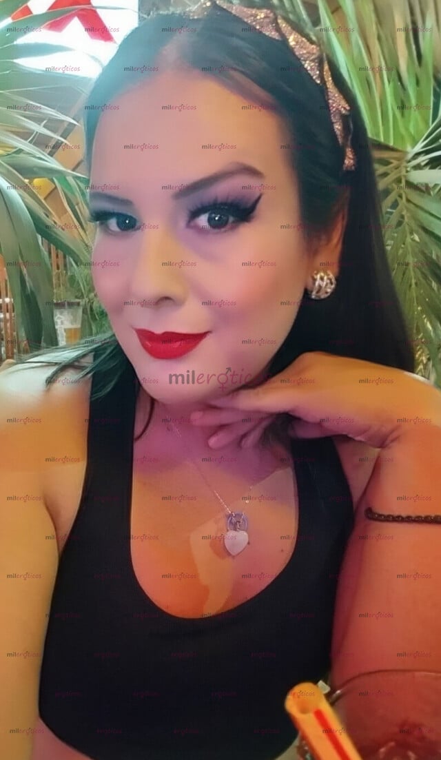 FOTOS DE HERMOSA CHICA TRANS CON RICO CARAMELITO Y COLITA APRETADITA