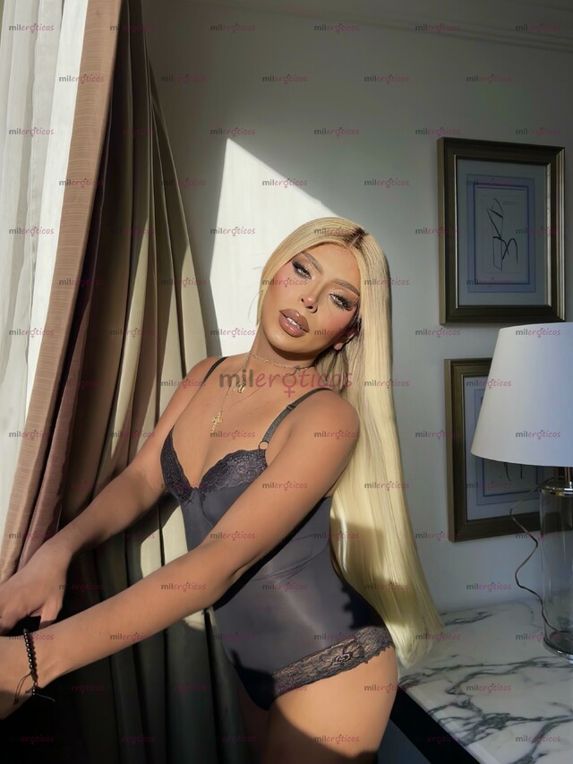 FOTOS DE DE REGRESO A TU CIUDAD ÚNICOS DÍAS BRIANA FERRER 22 CM