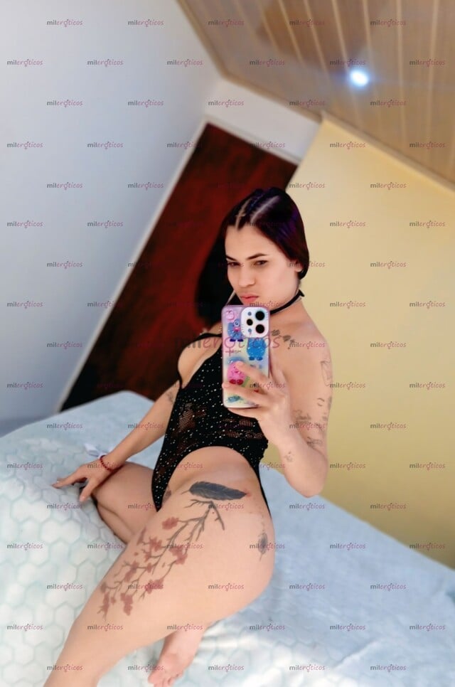 FOTOS DE HOLA MIS AMORES .AQUI LLEGO SU RICA Y HERMOSA FLACA .. PARA COMPLACERTE