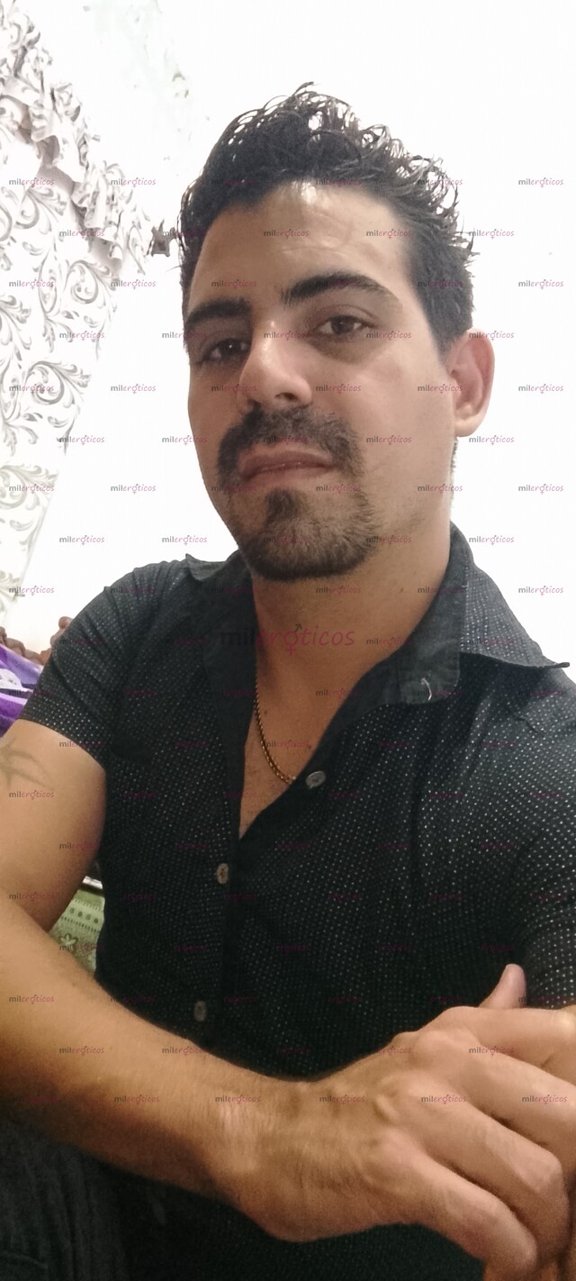 FOTOS DE SOY CUBANO DE MUY BUEN TRATO CARISMÁTICO CARIÑOSO ESPLÉNDIDO EN LA CAMA LO Q ME